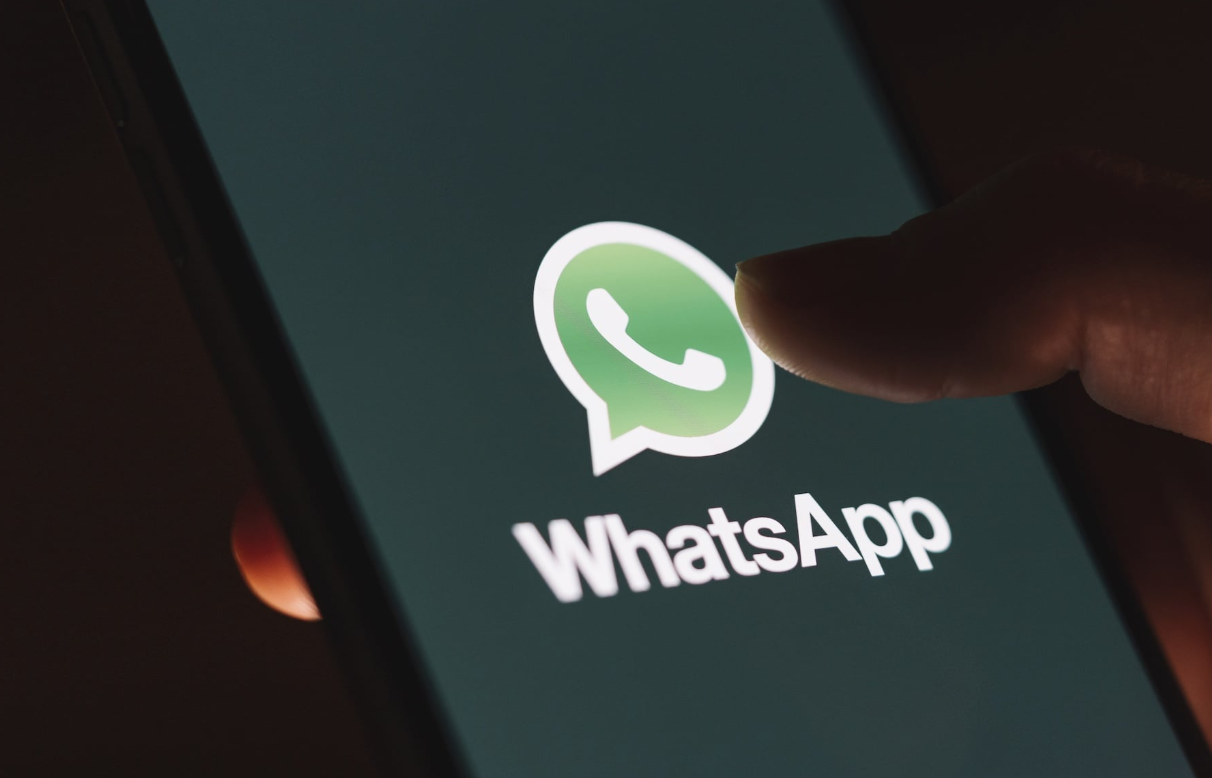 Sohbet Kalabalığına Son: WhatsApp’ta Tüm Mesajlar Artık Saniyeler İçinde Özetleniyor