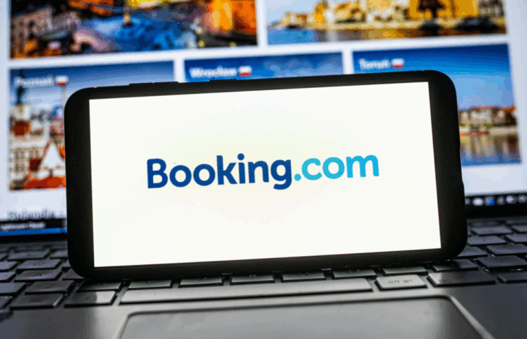 Sahte Booking.com E-postalarına Dikkat: Japon Sembollü Typosquatting Tuzağı