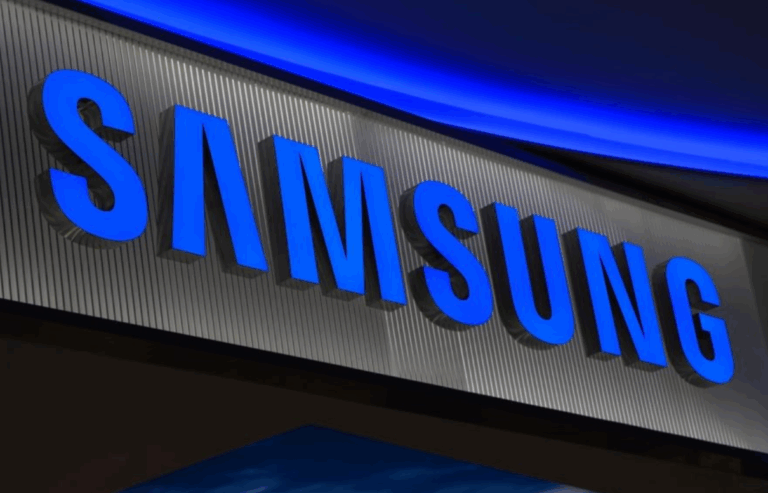 Samsung Zirvede: Apple’ı Geride Bırakarak Küresel Telefon Satışlarında Liderliği Aldı