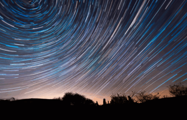 Orionid Meteor Yağmuru 2025: En Parlak Anlar Ne Zaman Görülecek?