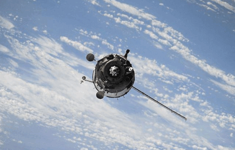 Tienvın-1 Uydusu, Güneş Sistemi Dışından Geldiği Düşünülen 3I/ATLAS Kuyruklu Yıldızını Görüntüledi