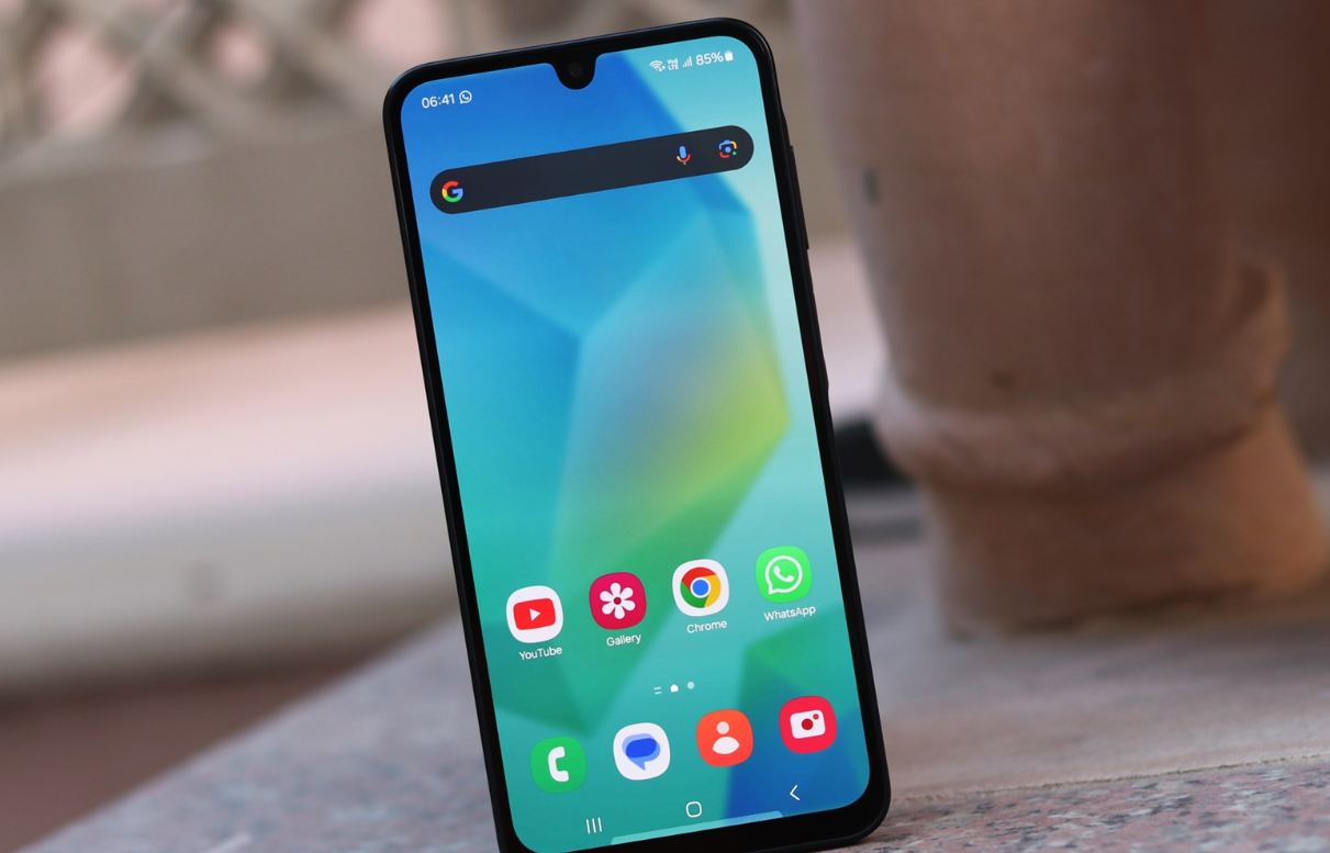 Samsung’un Uygun Fiyatlı Telefonlarında “Silinemeyen Casus Yazılım” Olduğu İddia Edildi