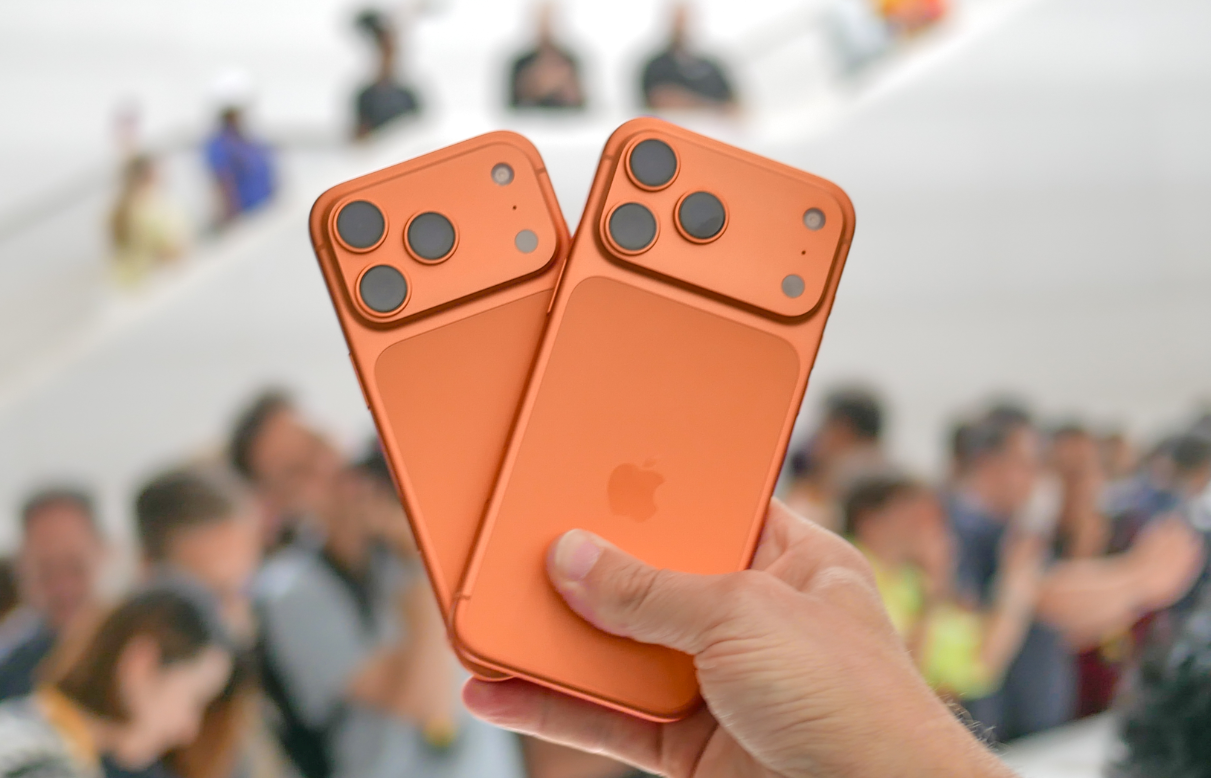 iPhone 17 Pro Max’te Kaplama Krizi: Islak Mendille Silinen Cihazın Boyası Soyuldu