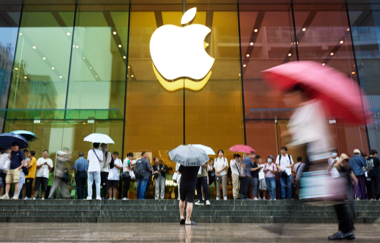 iPhone 17 Çin’de Rekor Kırdı: Apple Pazarın Dörtte Birini Ele Geçirdi