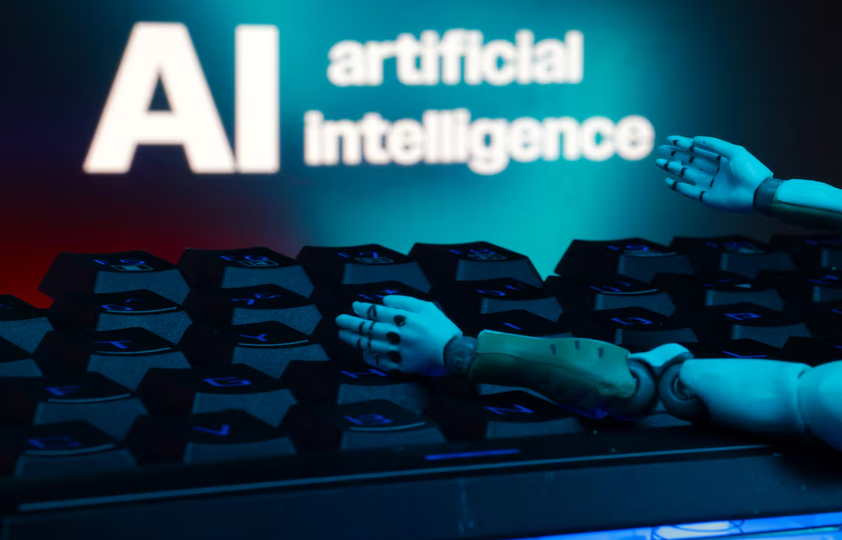 Yapay Zeka İş Dünyasında Hangi Meslekleri Değiştiriyor?