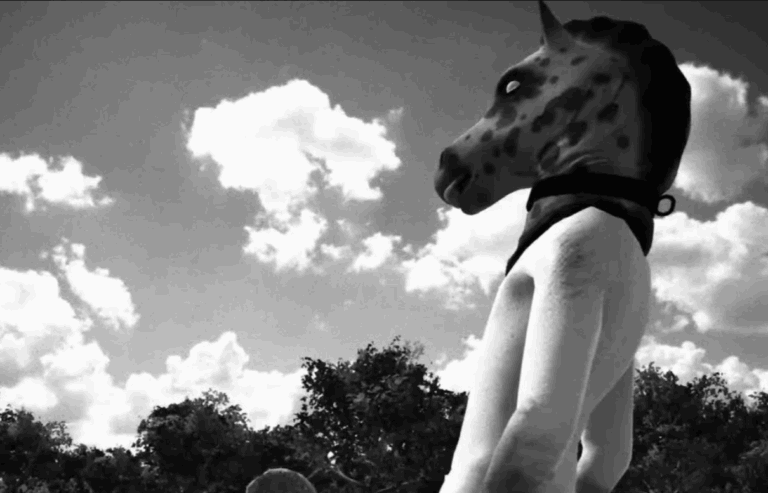 Horses Krizi: Steam ve Epic’ten Çifte Yasak