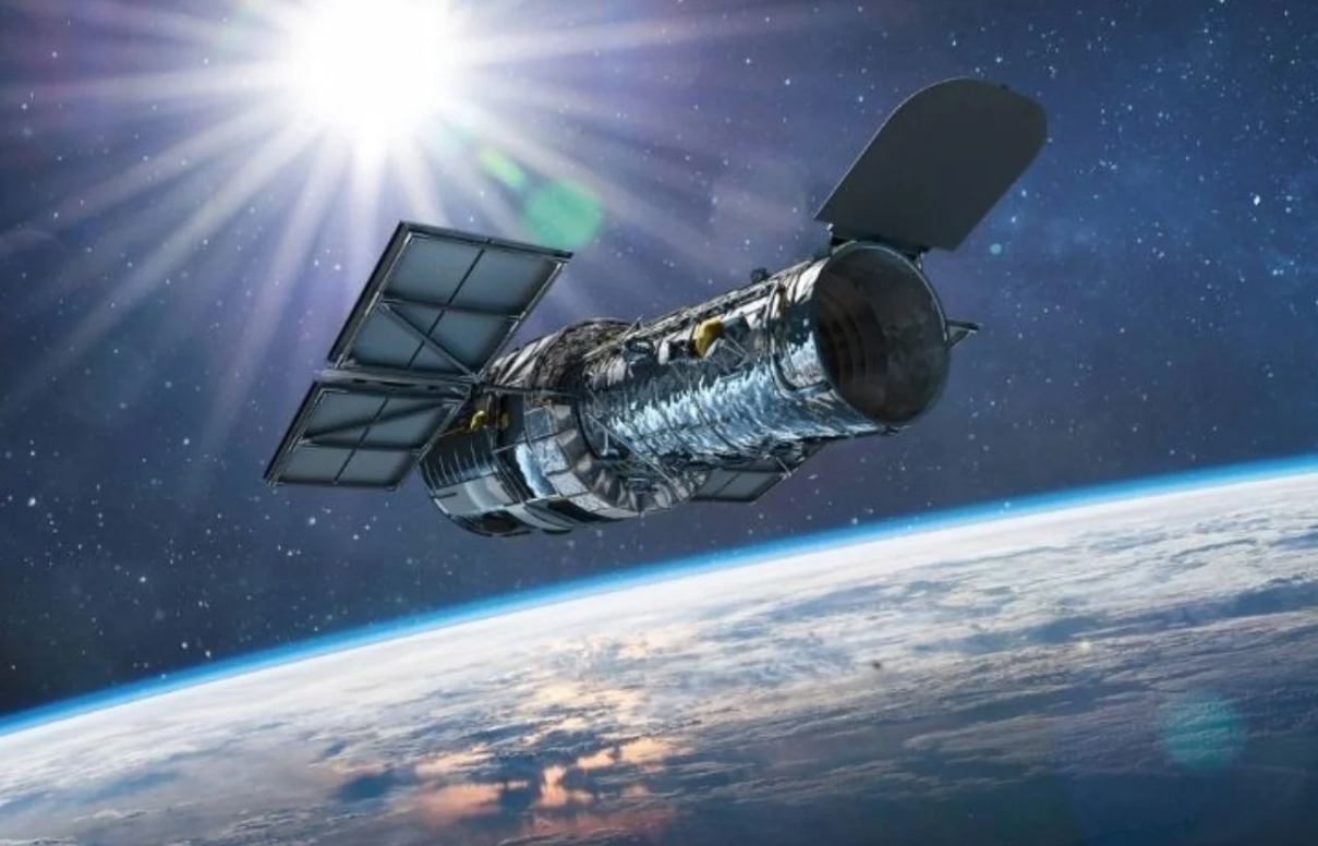 Hubble Teleskobu Evrenin Sır Perdesini Araladı