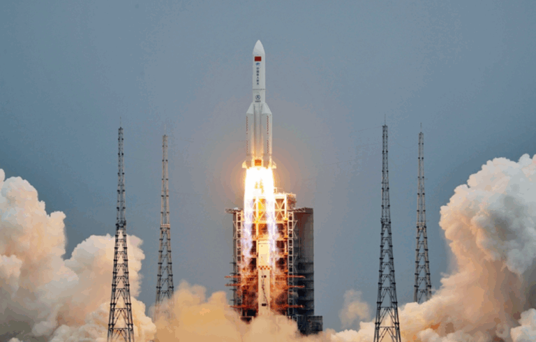 Çin, 2025’te 92 Uzay Fırlatışıyla Rekor Kırdı