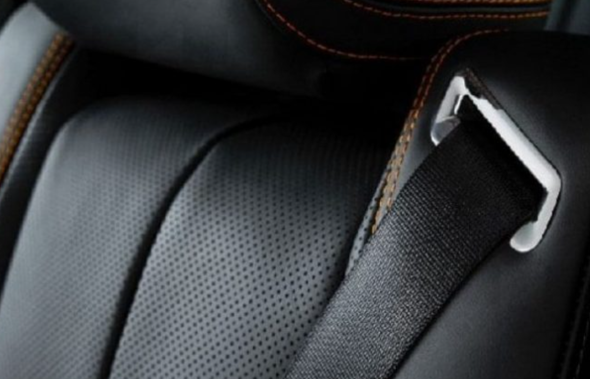 Mercedes’ten Kışa Özel Yenilik: Isıtmalı Emniyet Kemeri