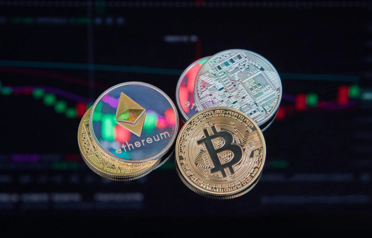 Madenci Gelirleri Dipte, ETF Girişleri Zayıf: Kripto Baskı Altında