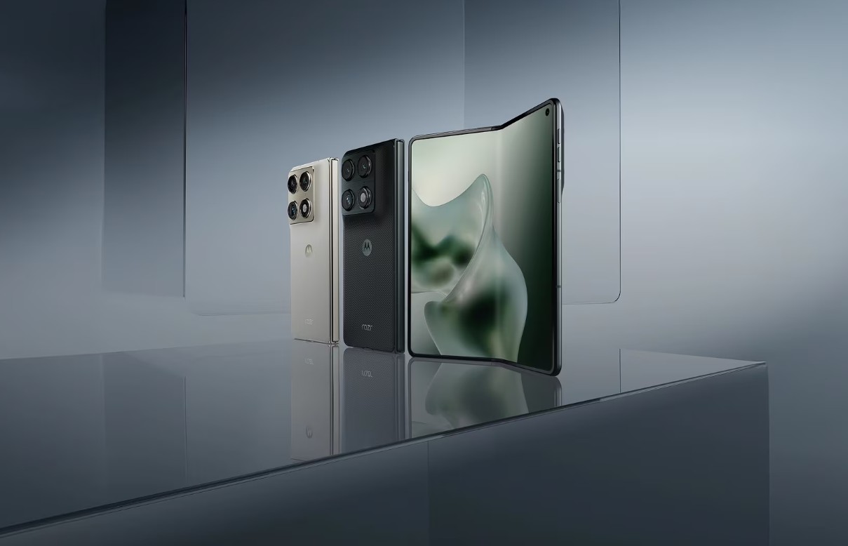 Katlanabilir Teknolojide Yeni Oyuncu: Motorola Razr Fold