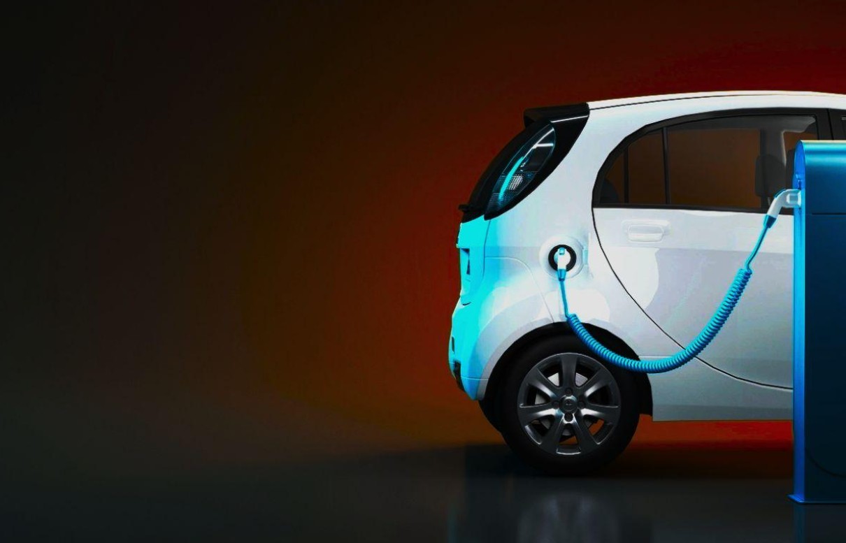 Elektrikli Araçlar İçten Yanmalı Motoru Tarihe mi Gömecek?