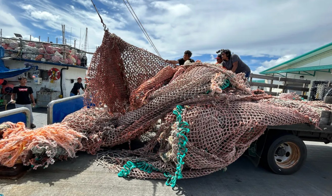 Hawaii’de Yenilikçi Çözüm: Okyanus Plastiklerinden Yol İnşası