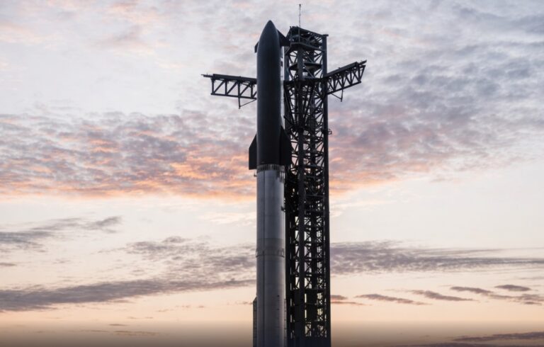 SpaceX, Mars Yolculuğuna Bir Adım Daha Yaklaştı
