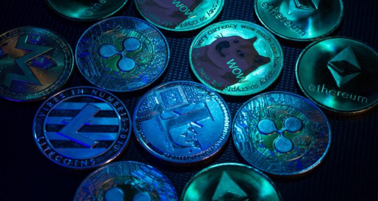 Kripto Piyasası Nötr Duyarlılıkta: Yatırımcılar Altcoinlere Yöneliyor