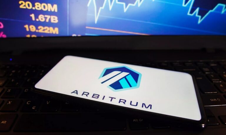 Arbitrum ve Lighter Yükselişte: Günün En Çok Kazandıranları